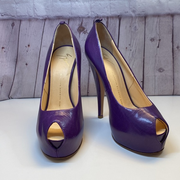 Giuseppe Zanoti Purple Leather Peek a Boo Open Toe Stiletto 4.25” Heels EUC - Picture 7 of 14